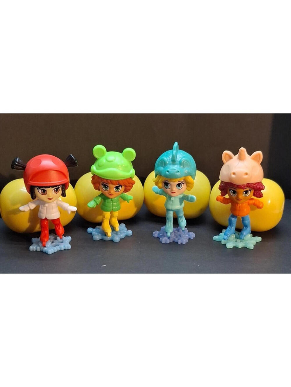 Maxi Kinder Surprise Complete Christmas Collection 2025 Egg - All 4 Skater Girls